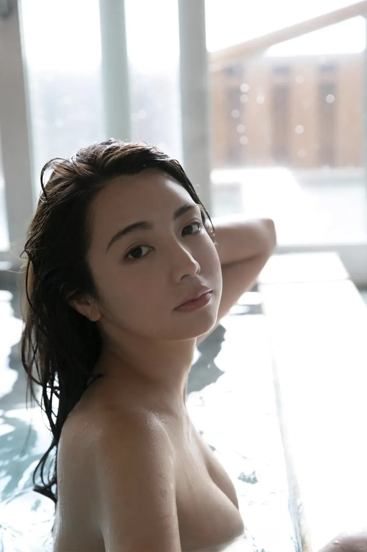 Miu Nakamura 仲村美海, 週刊ポストデジタル写真集 『背中を流して』 Set.03